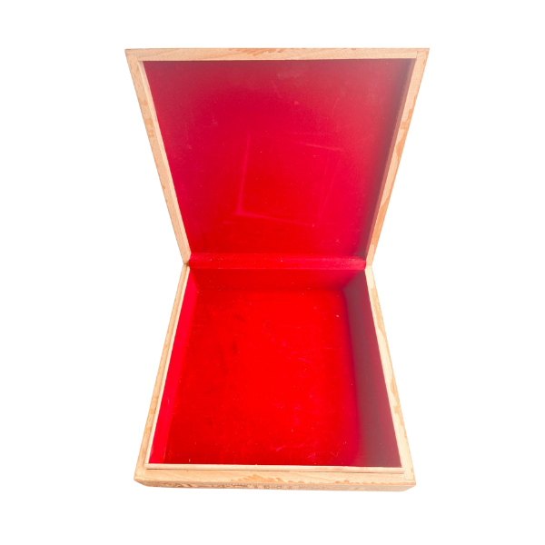 Boîte artisanale en bois de cèdre